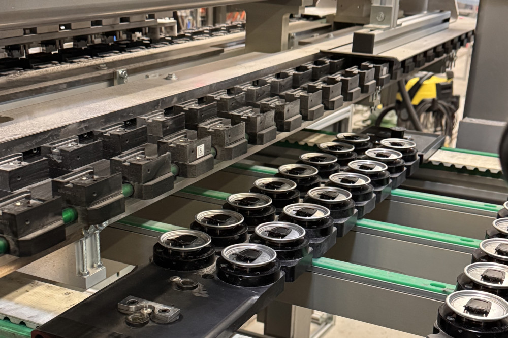 Produktionsanlage der XOLUTION-Verschlüsse